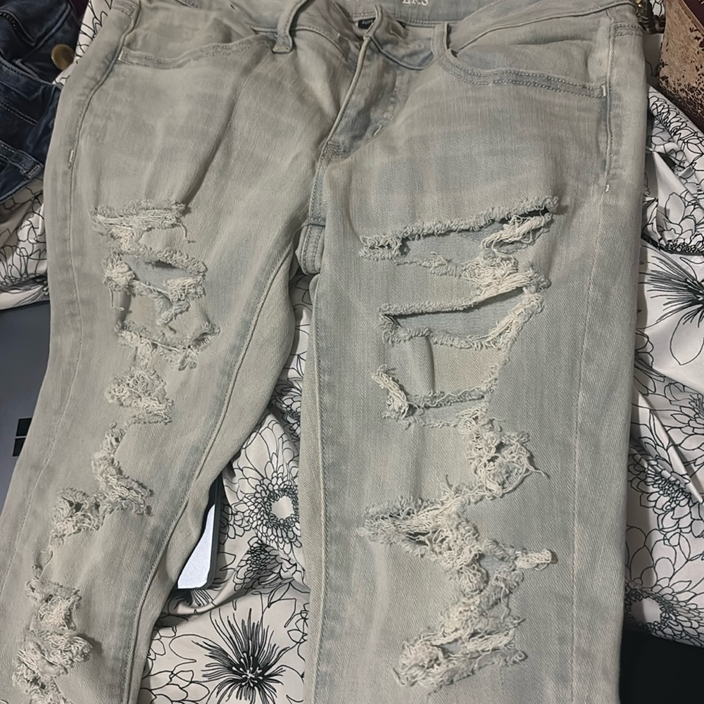 American Eagle Super Stress Distressed Jeans
